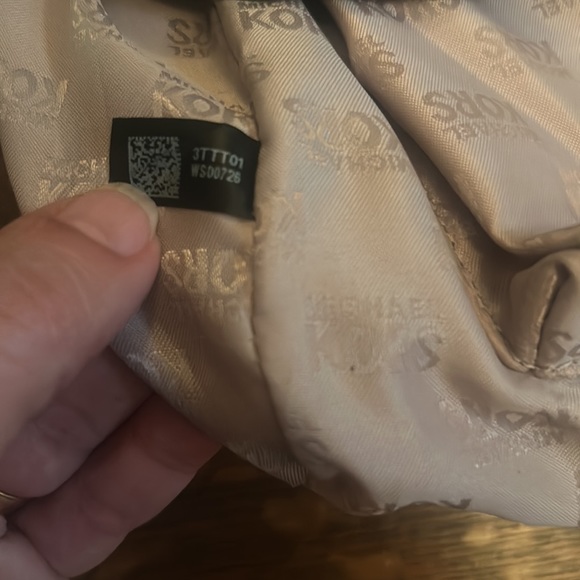 Michael Michael Kors Bedford Leather Medium Top Zip Satchel Crossbody - Picture 11 of 16